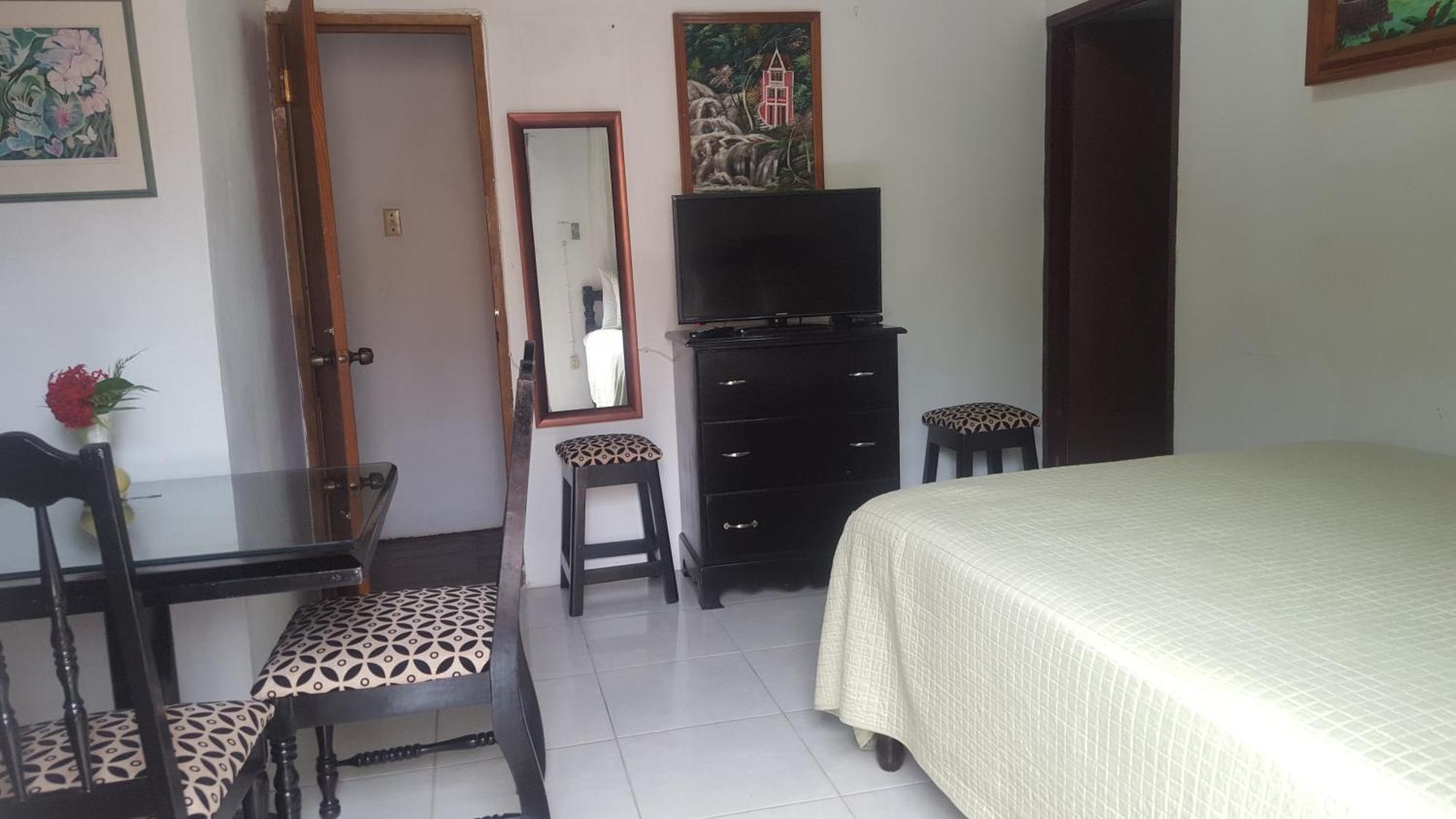 Firefly Beach Cottages Негрил Экстерьер фото