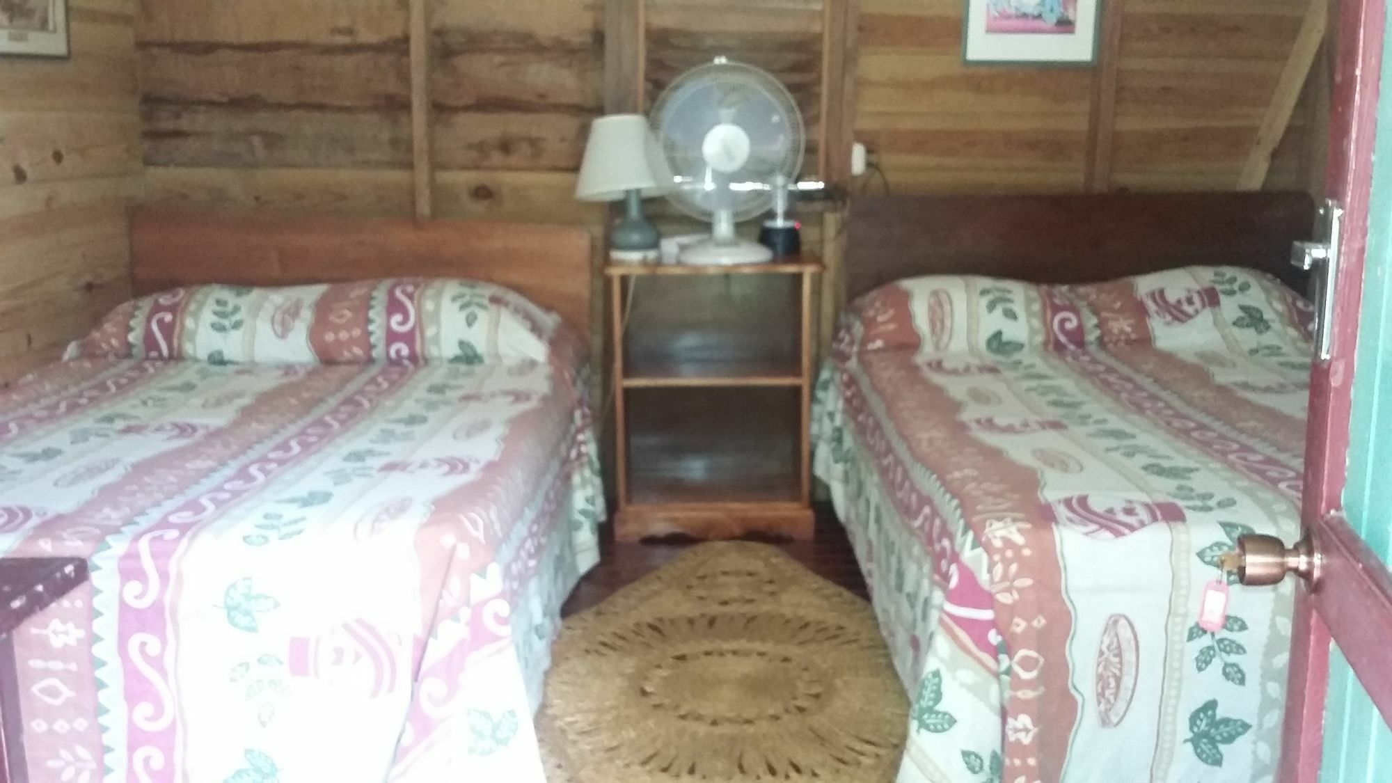 Firefly Beach Cottages Негрил Экстерьер фото